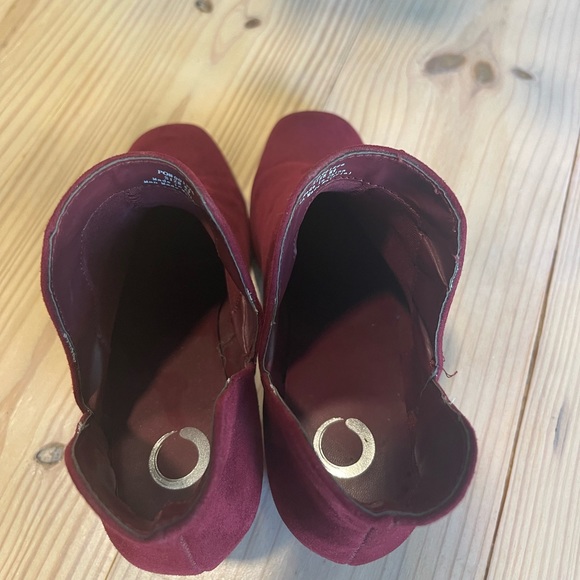 Red Booties - 8.5 - Picture 5 of 5